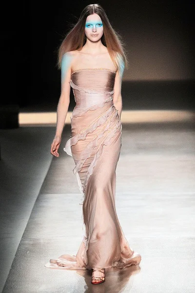 Look 28